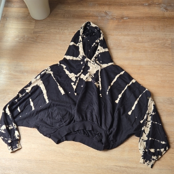Young Fabulous & Broke Tie Dye Cropped Hoodie Sweatshirt Size M/L Boho - Picture 2 of 5